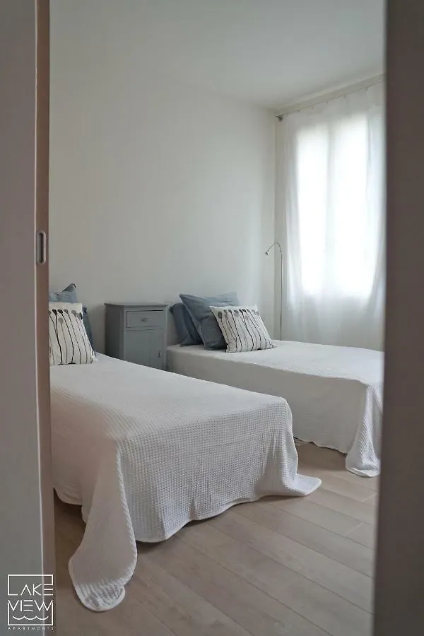 Luxury Lake View Apartments サロ