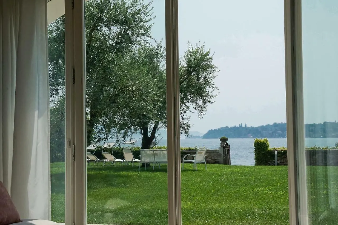 Luxury Lake View Apartments サロ